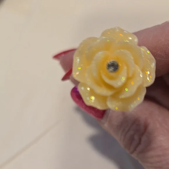 Stylish Women's Hair Accessories Set - Black, Blue, Pink - Picture 15 of 16